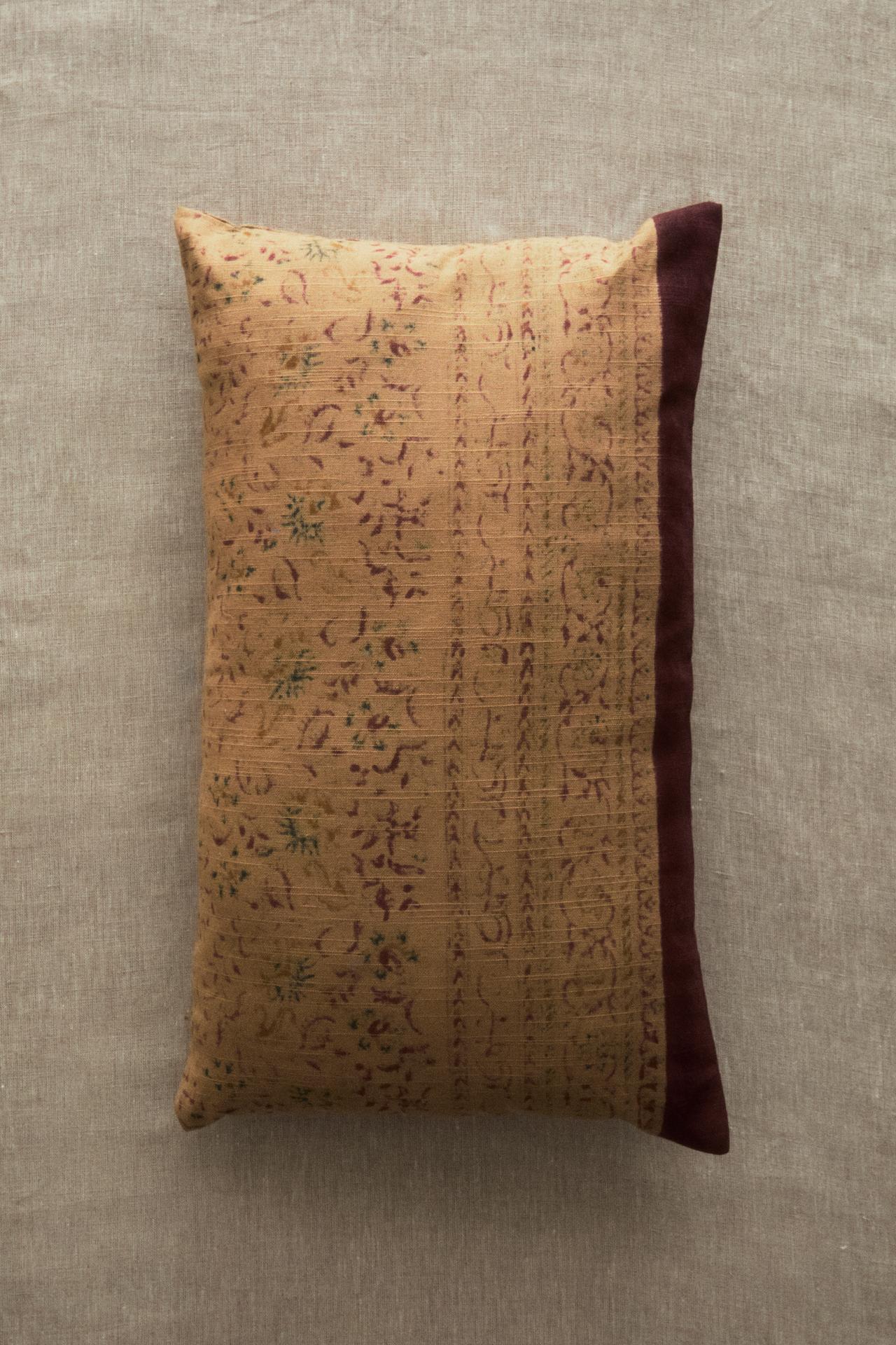 BLOCK PRINT CUSHION COVER — Burgundy