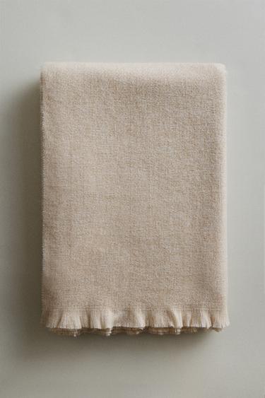 FRINGED THROW - Light beige by Zara - Image 4