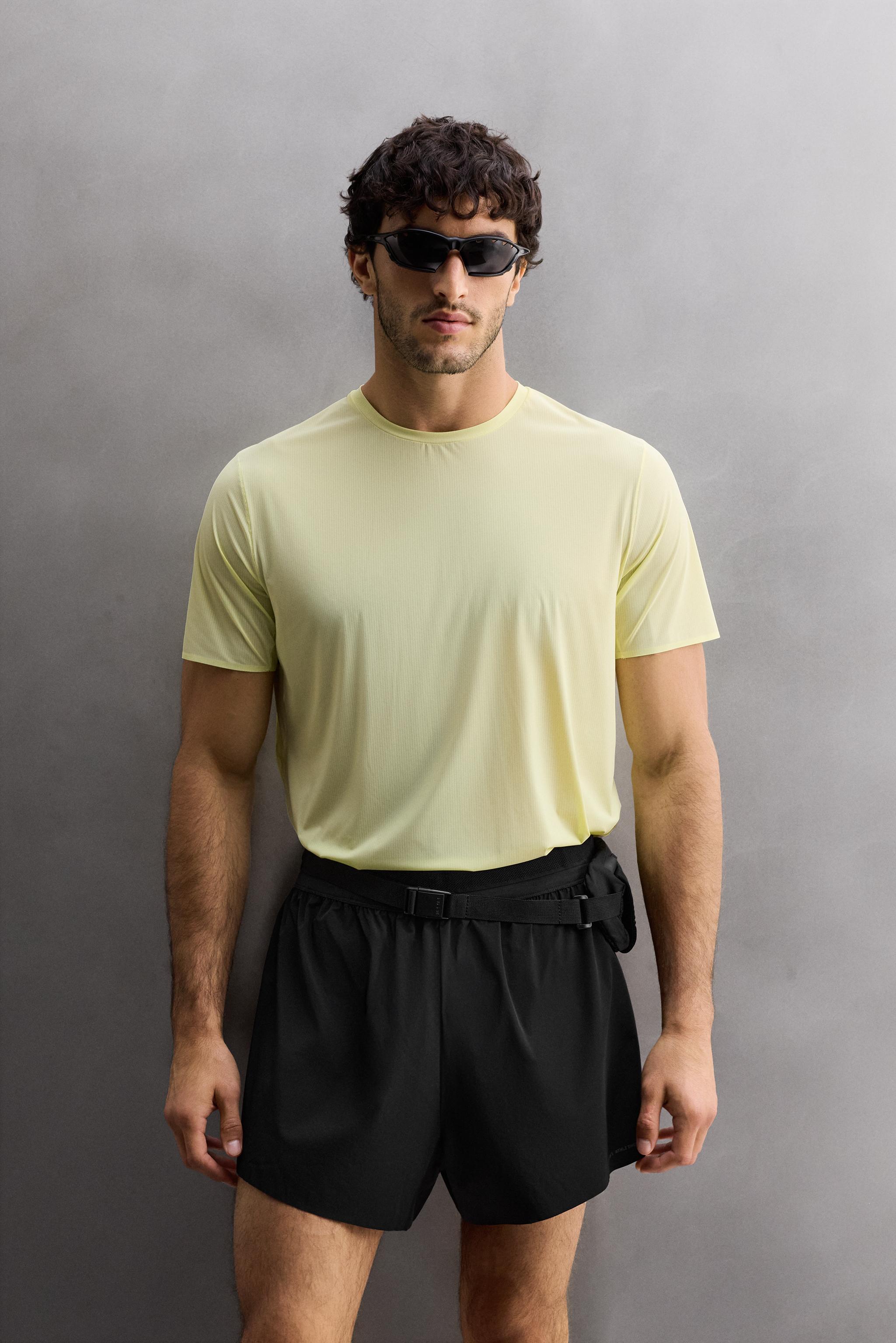 LIGHTWEIGHT TECHNICAL T-SHIRT - Lime green | ZARA United States