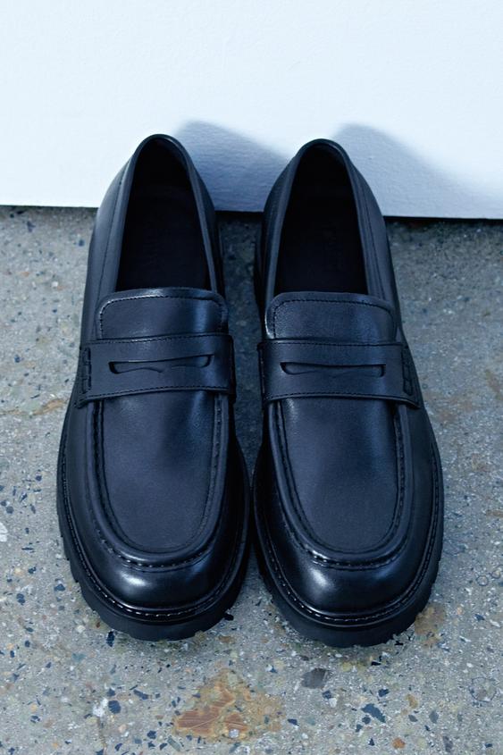 Zara 溝紋鞋底真皮樂福鞋 - 黑色 - 圖片 0