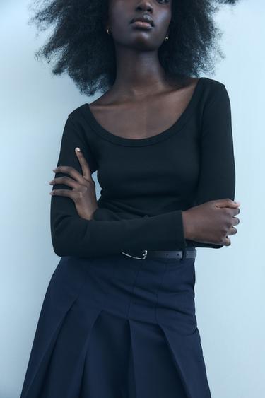 RIBBED LONG SLEEVE T-SHIRT - Black by Zara