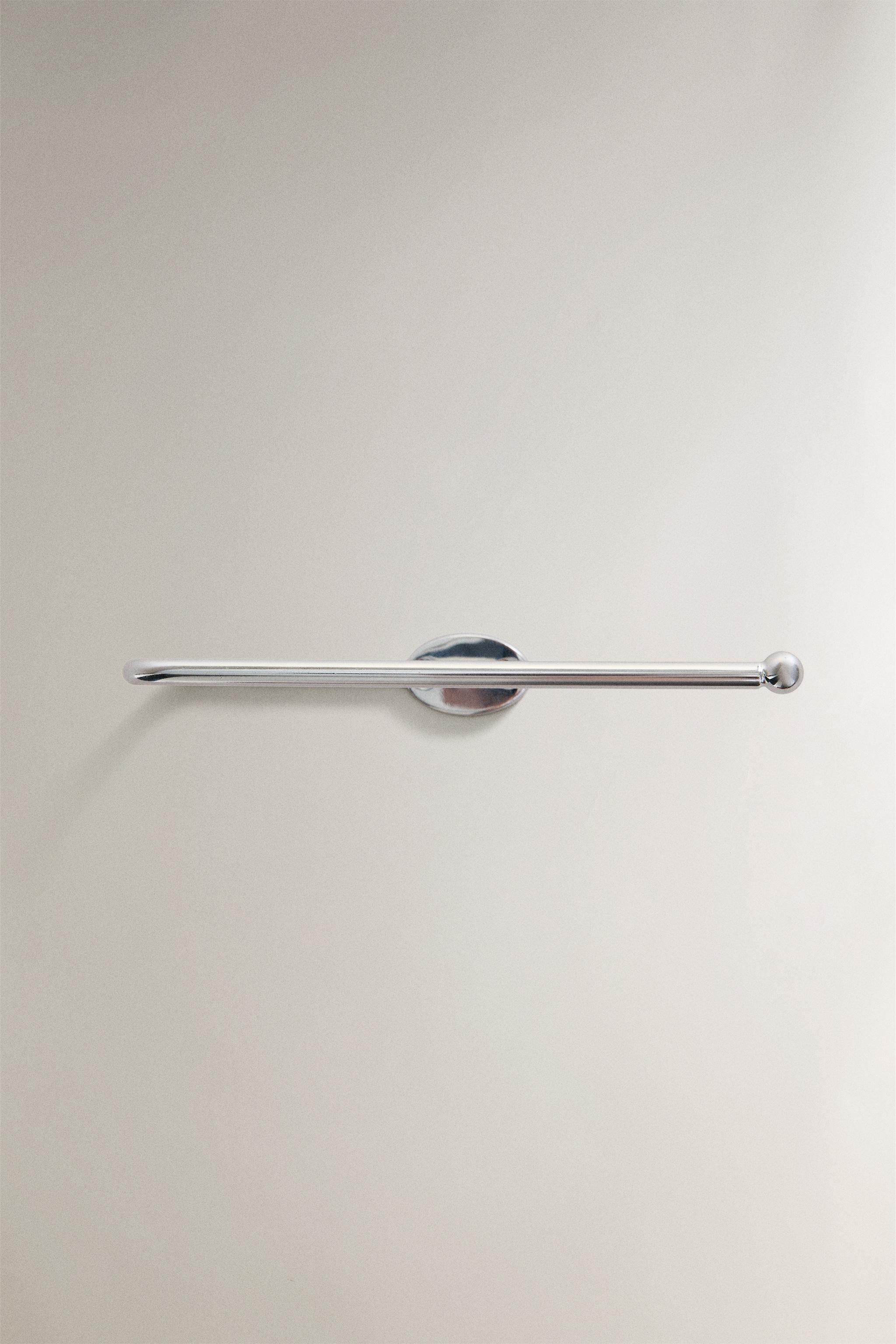 SILVER METAL TOILET PAPER HOLDER