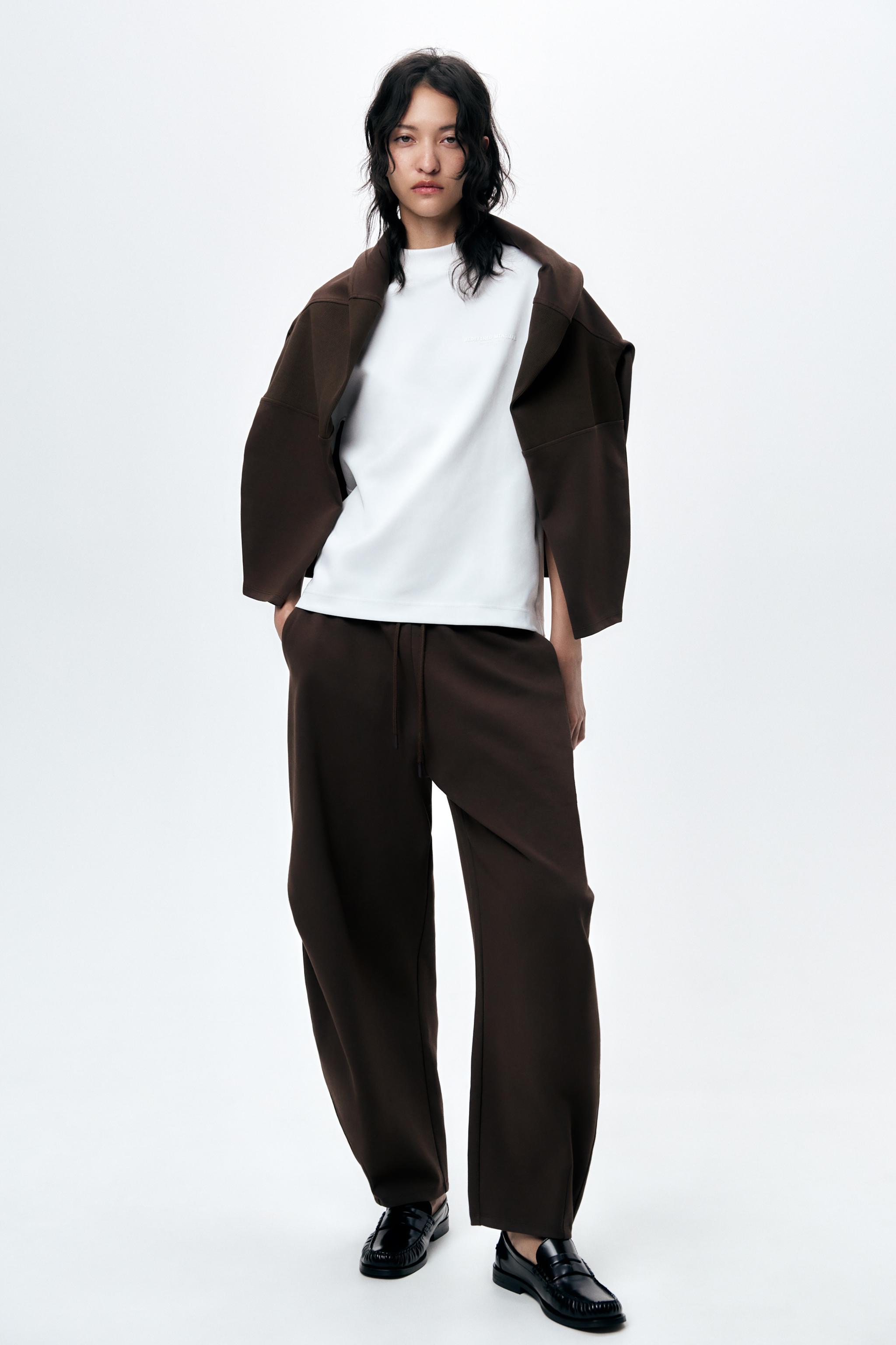 PLEATED PLUSH JOGGER PANTS