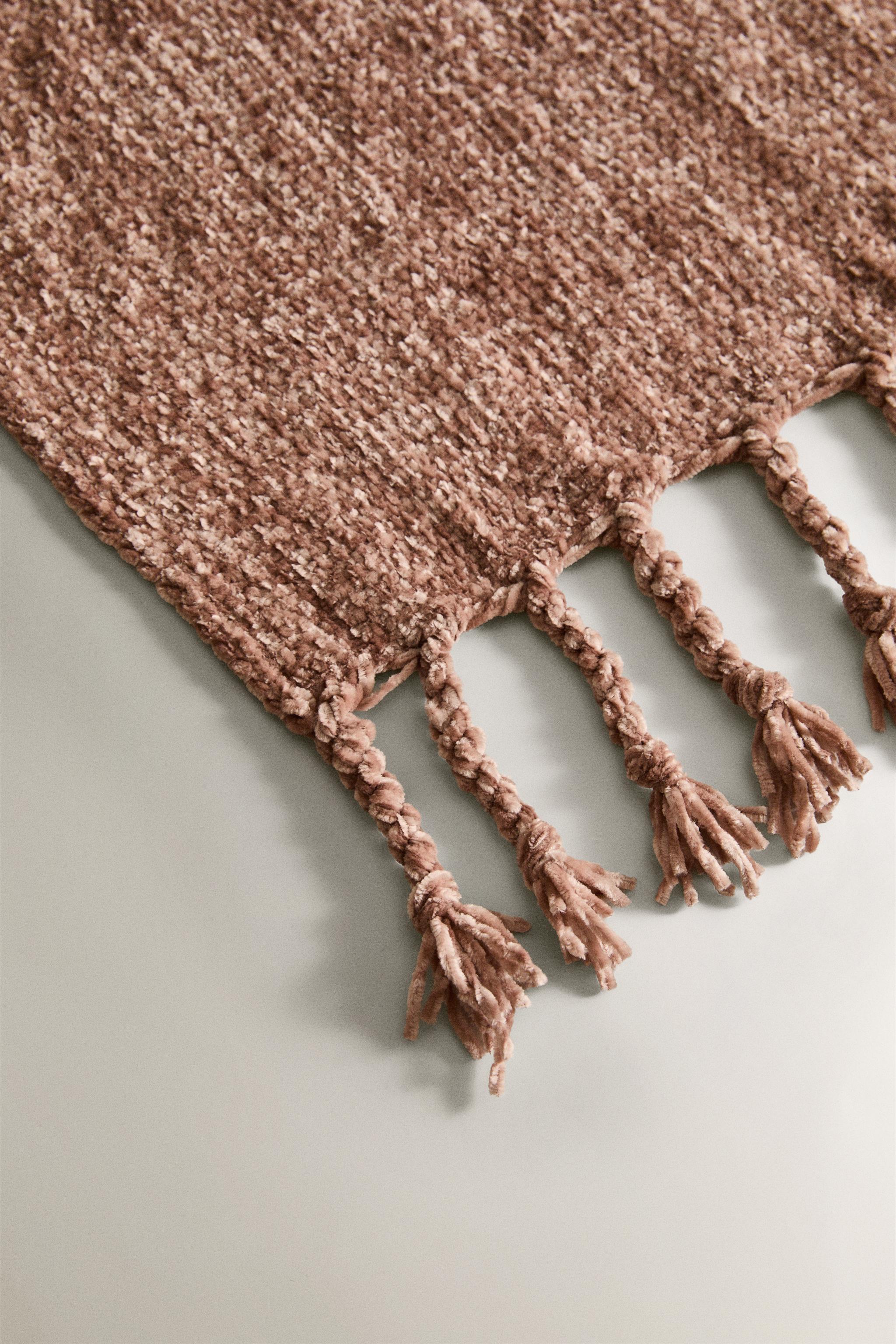 CHUNKY CHENILLE BLANKET — Pale pink