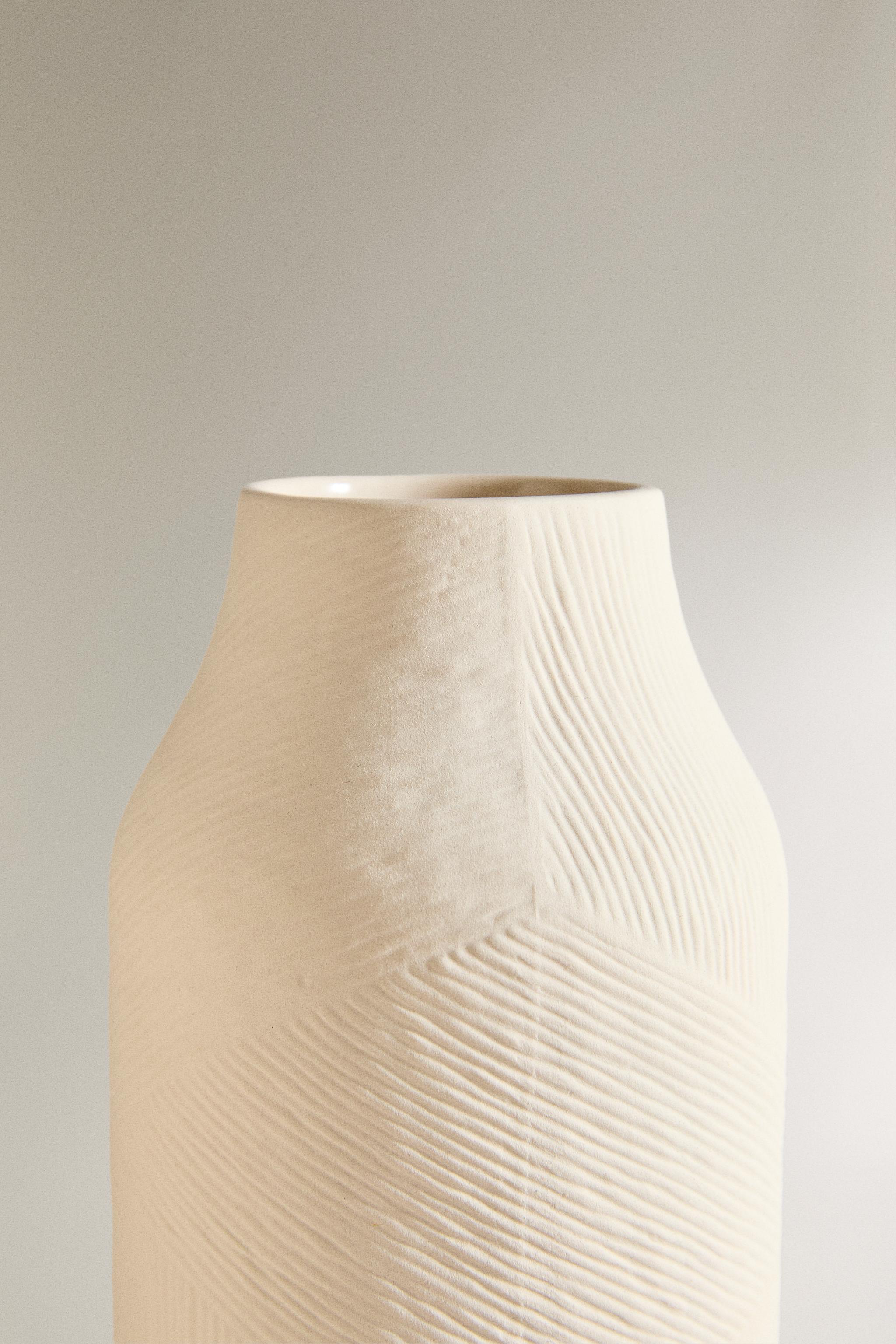 VASE CÉRAMIQUE TEXTURÉE