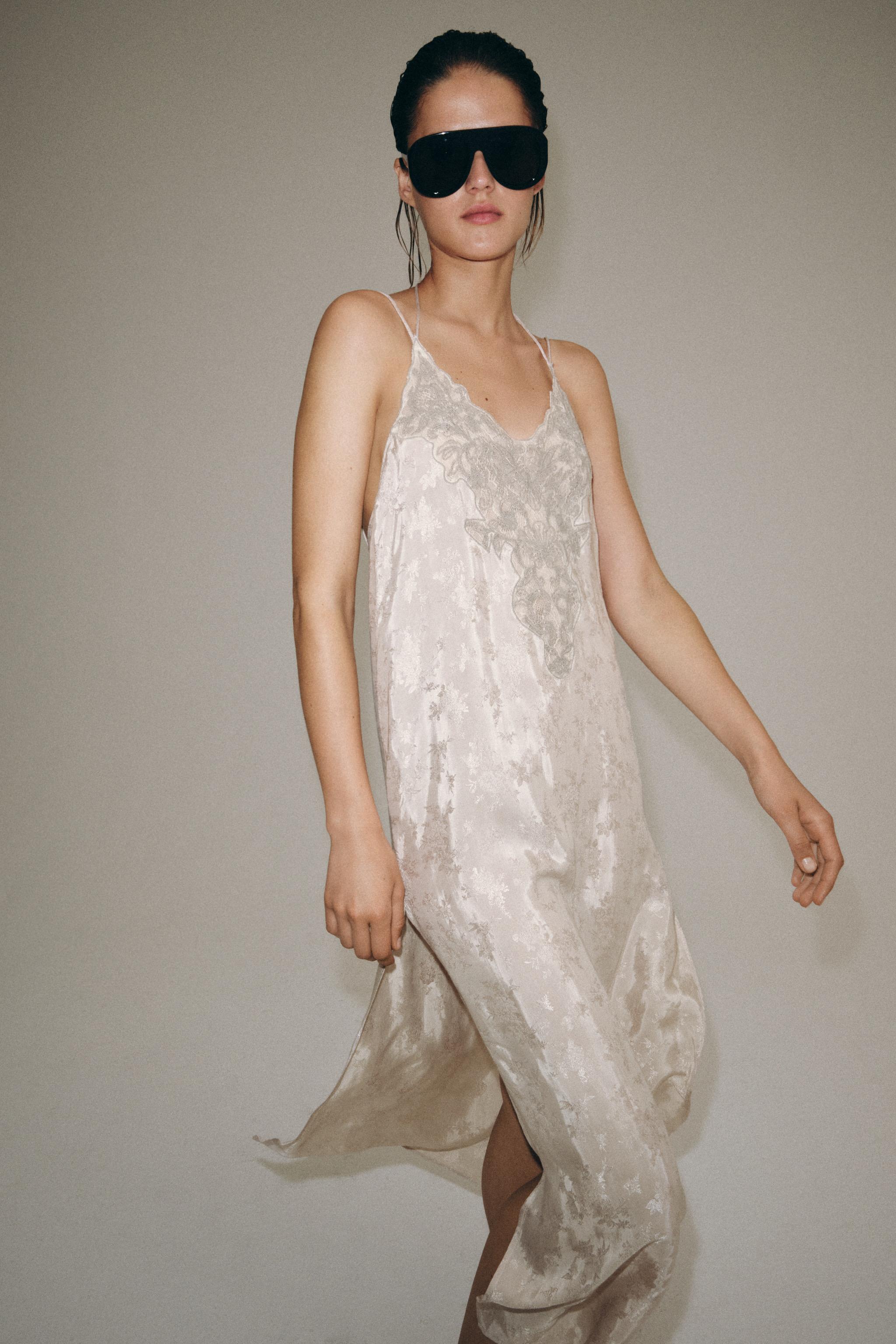 zara embroidered jacquard dress Zara ruffled jacquard dress