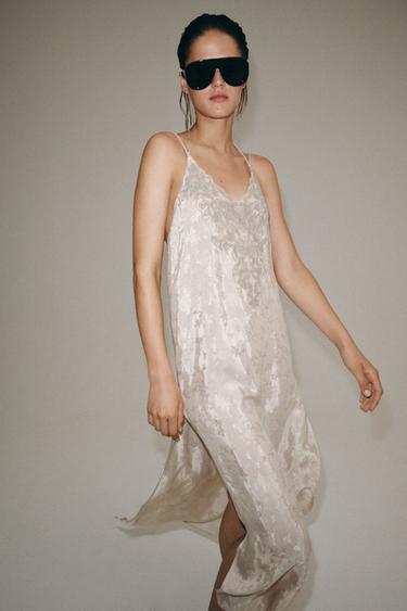 ROBE JACQUARD BRODERIES ZW COLLECTION - Gris perle de Zara - Image 4