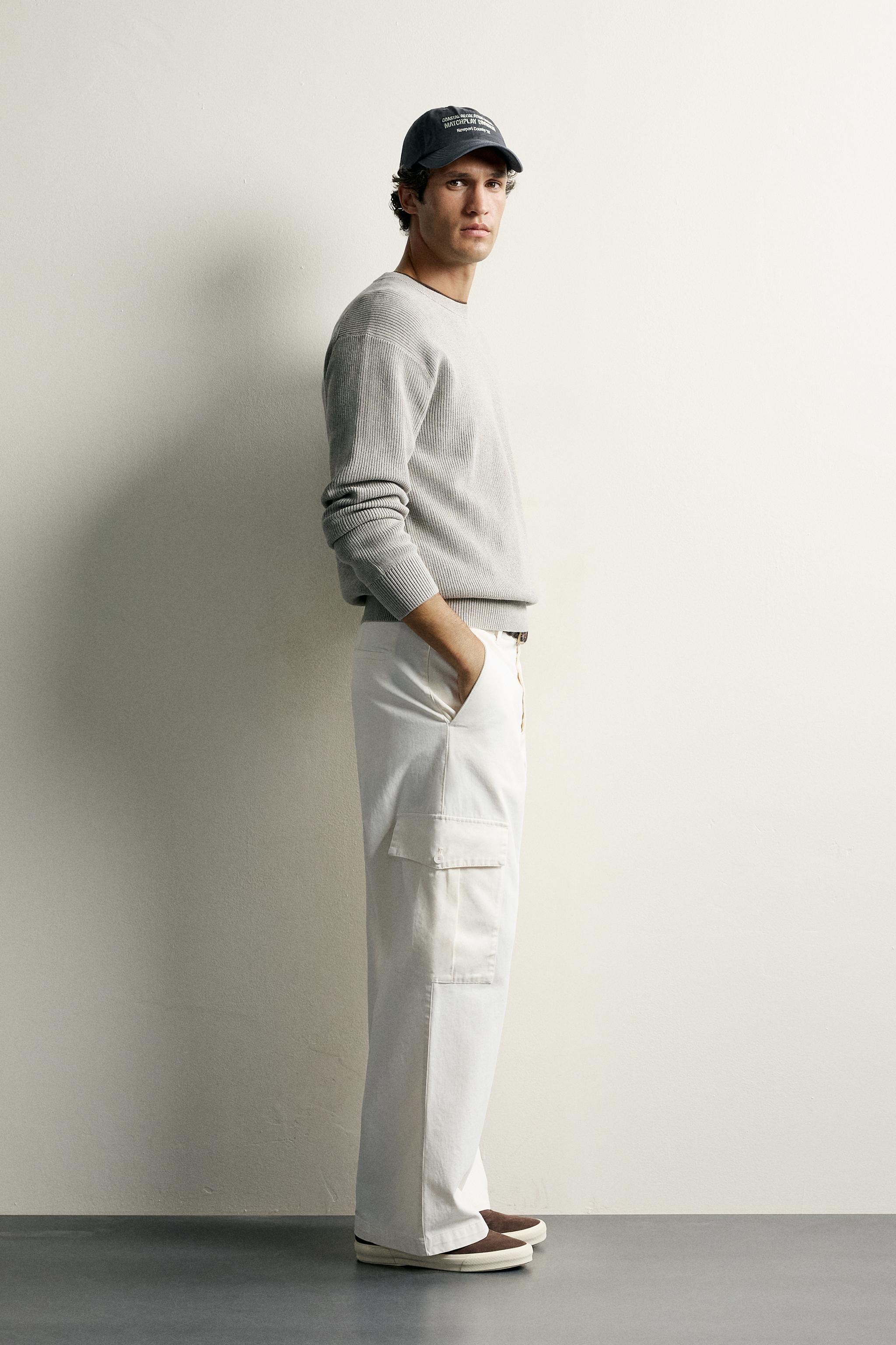 REGULAR FIT KNIT SWEATER