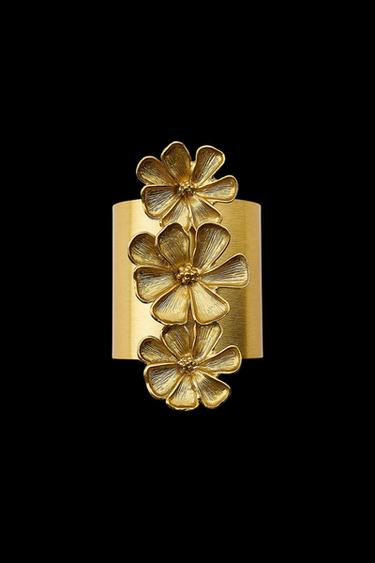 BRAZALETE RÍGIDO FLORES - Dorado de Zara - Imagen 0