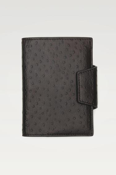 Textured leather passport holder — Brown 1