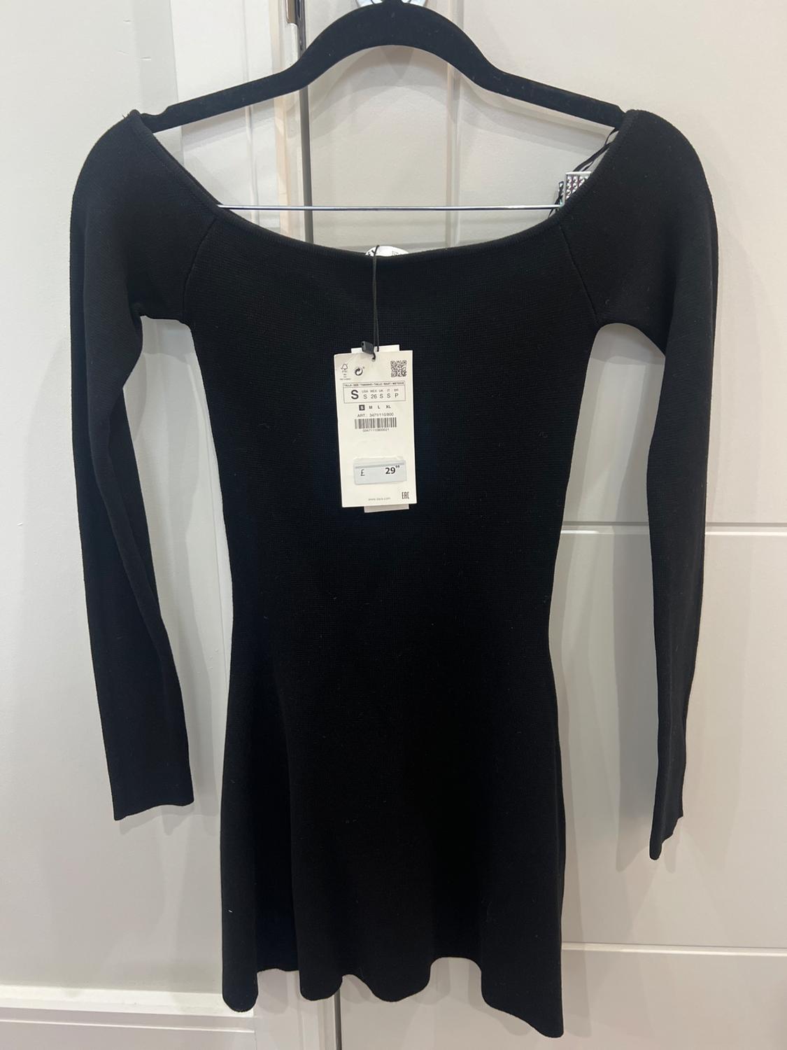SKATER KNIT DRESS