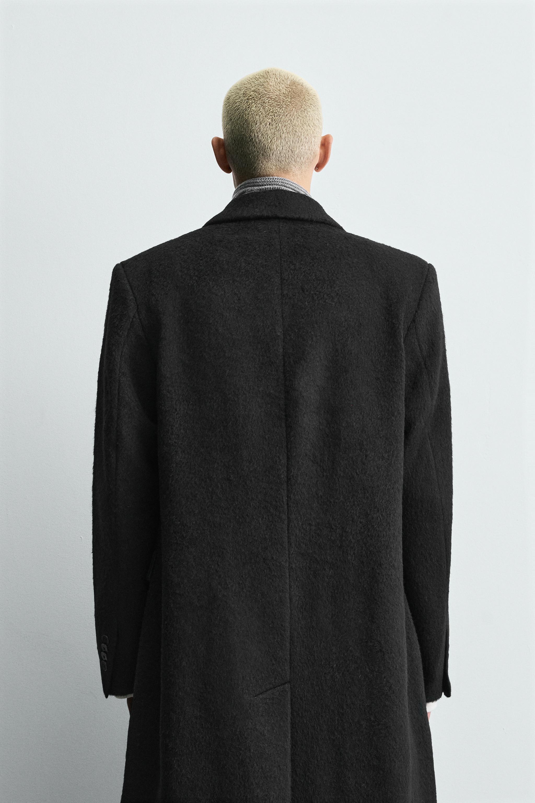 DOUBLE-BREASTED WOOL COAT