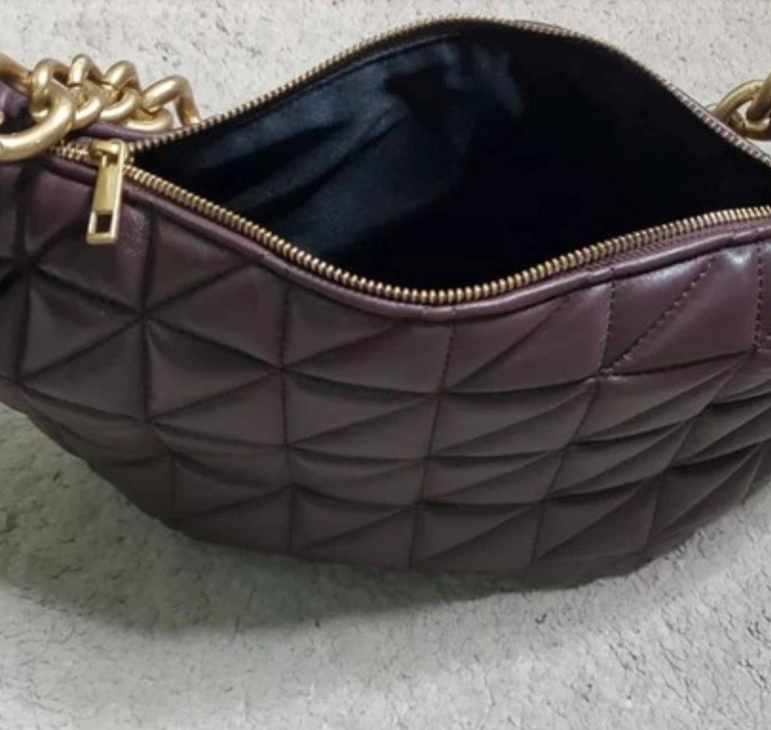 QUILTED LEATHER BAG WITH CHAIN - Image 2