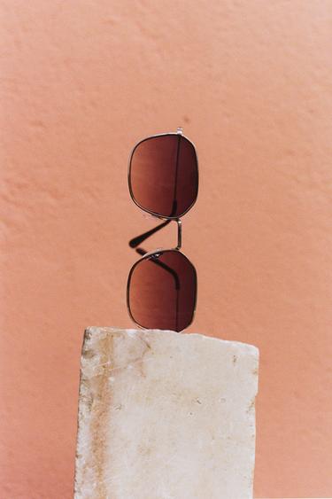 METAL FRAME SUNGLASSES - Golden by Zara