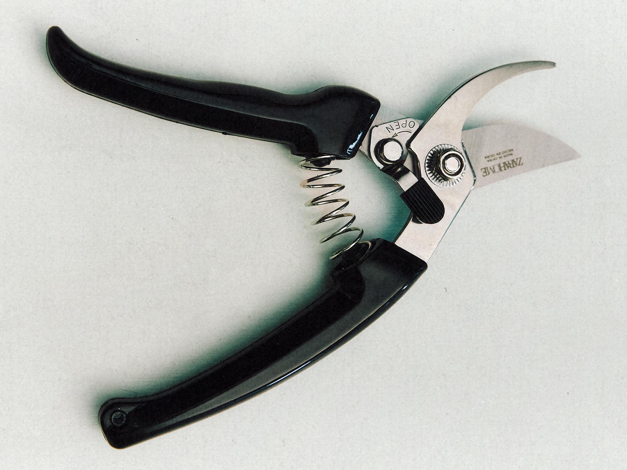 STAINLESS STEEL PRUNING SHEARS | STUDIO MARY LENNOX — Black