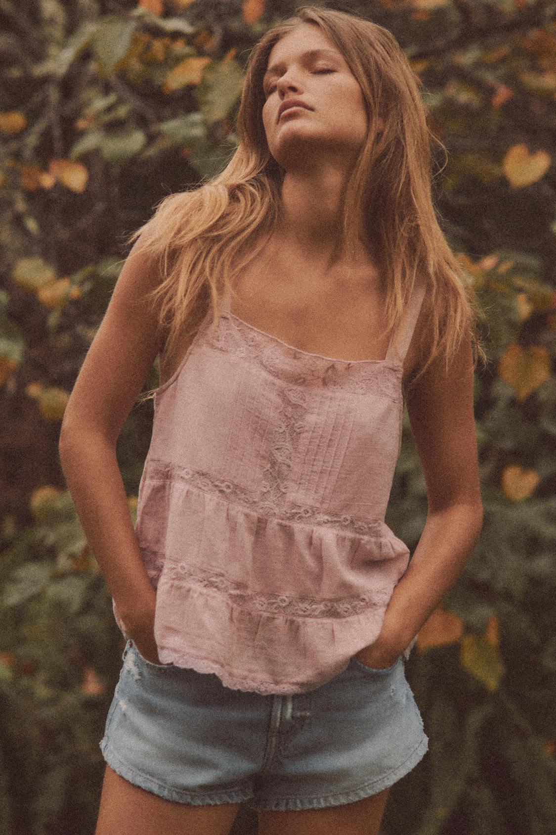 MID-WAIST TRF MINI DENIM SHORTS