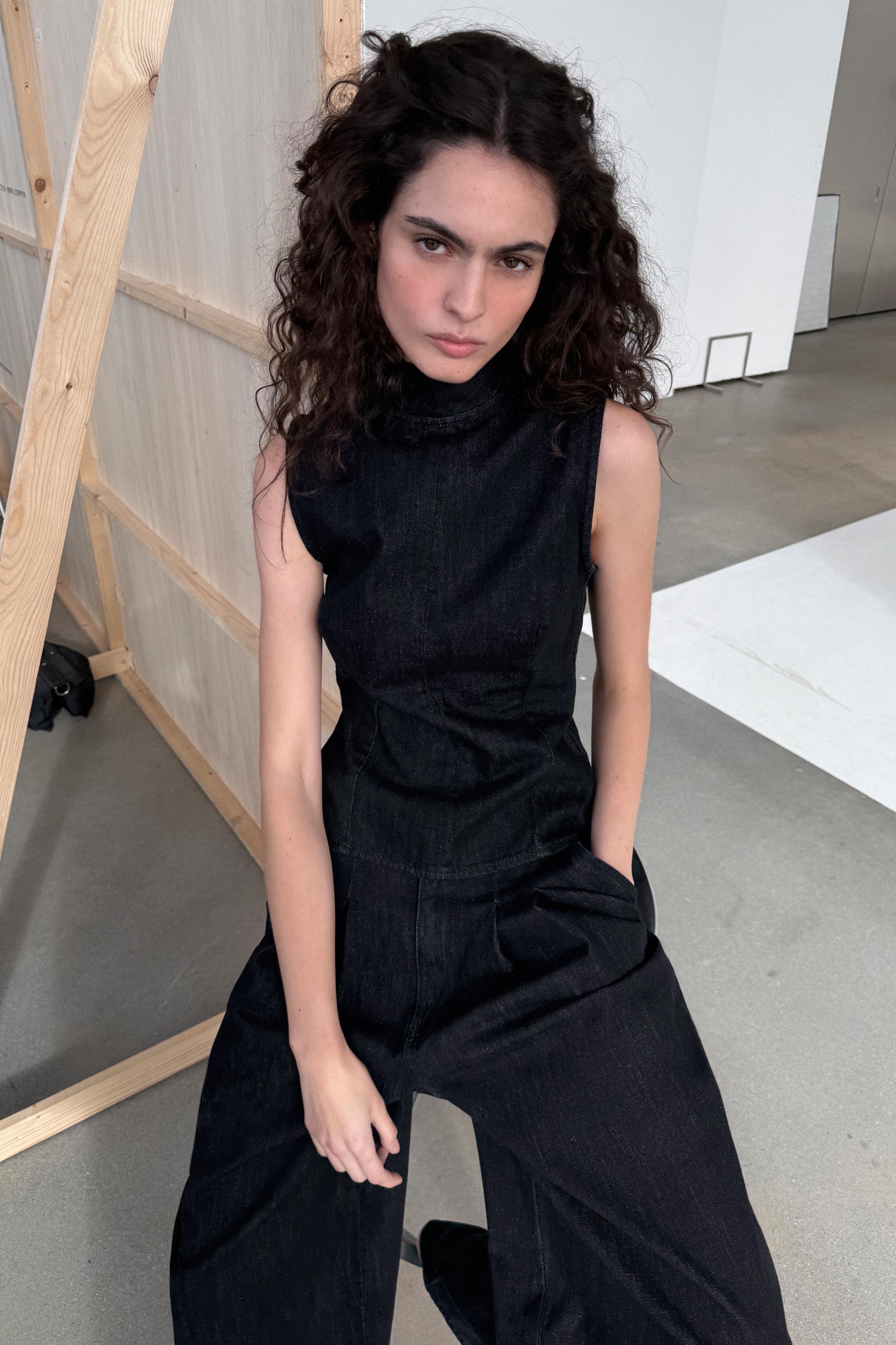 TOP EN DENIM TRF HALTER AVEC NŒUD