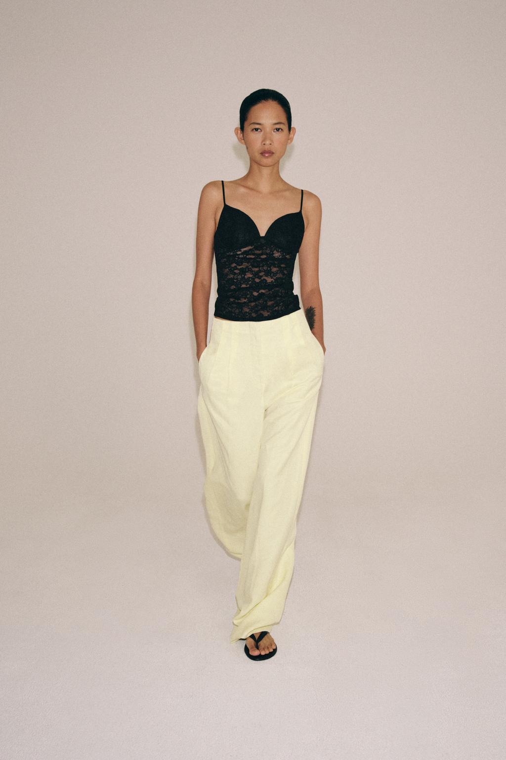 LACE STRAP TOP