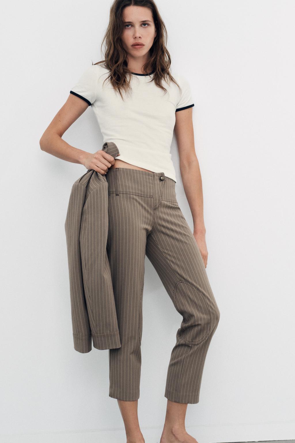 PINSTRIPE CAPRI PANTS