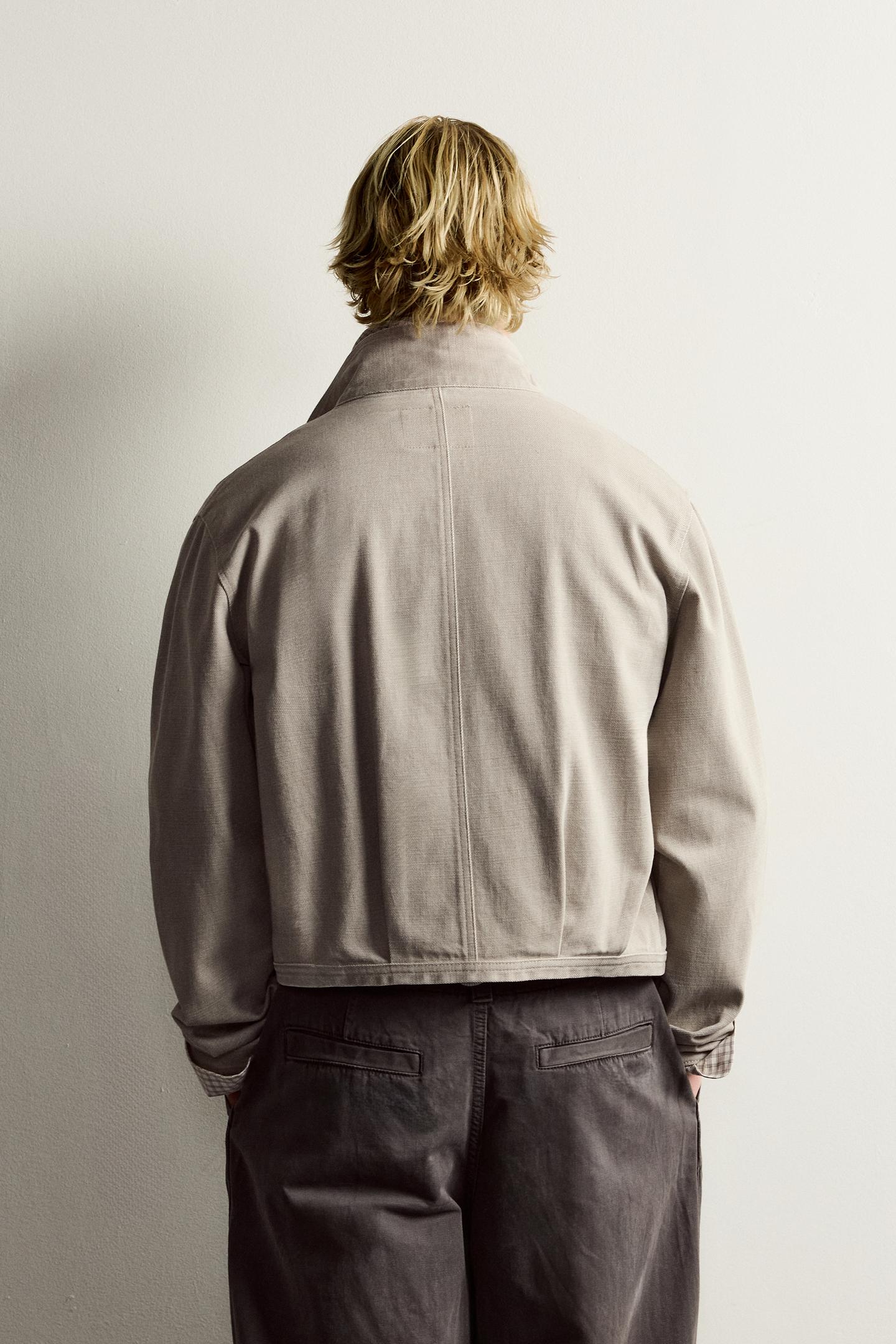 Мужская рубашка Zara Waxed Effect Cropped Overshirt, цвет: Экрю — фото 3