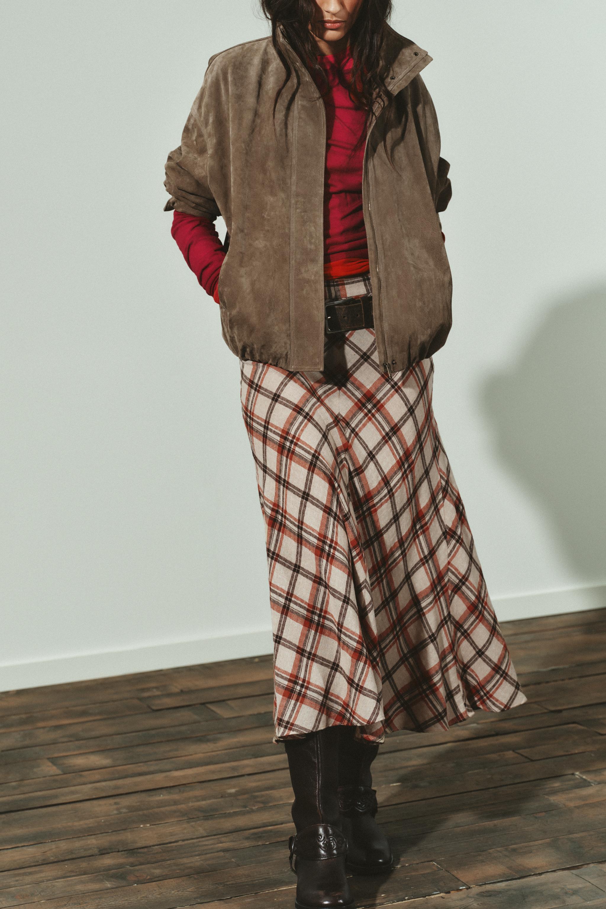 JUPE MI-LONGUE À CARREAUX