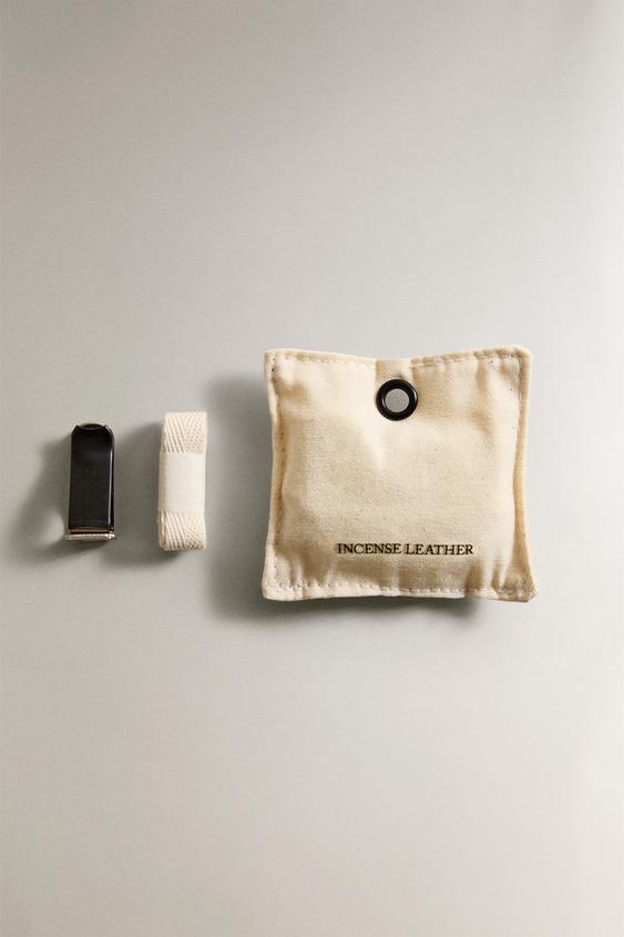 AMBIENTADOR DE AUTOMÓVEL INCENSE LEATHER - Bronze da Zara - Imagem 0