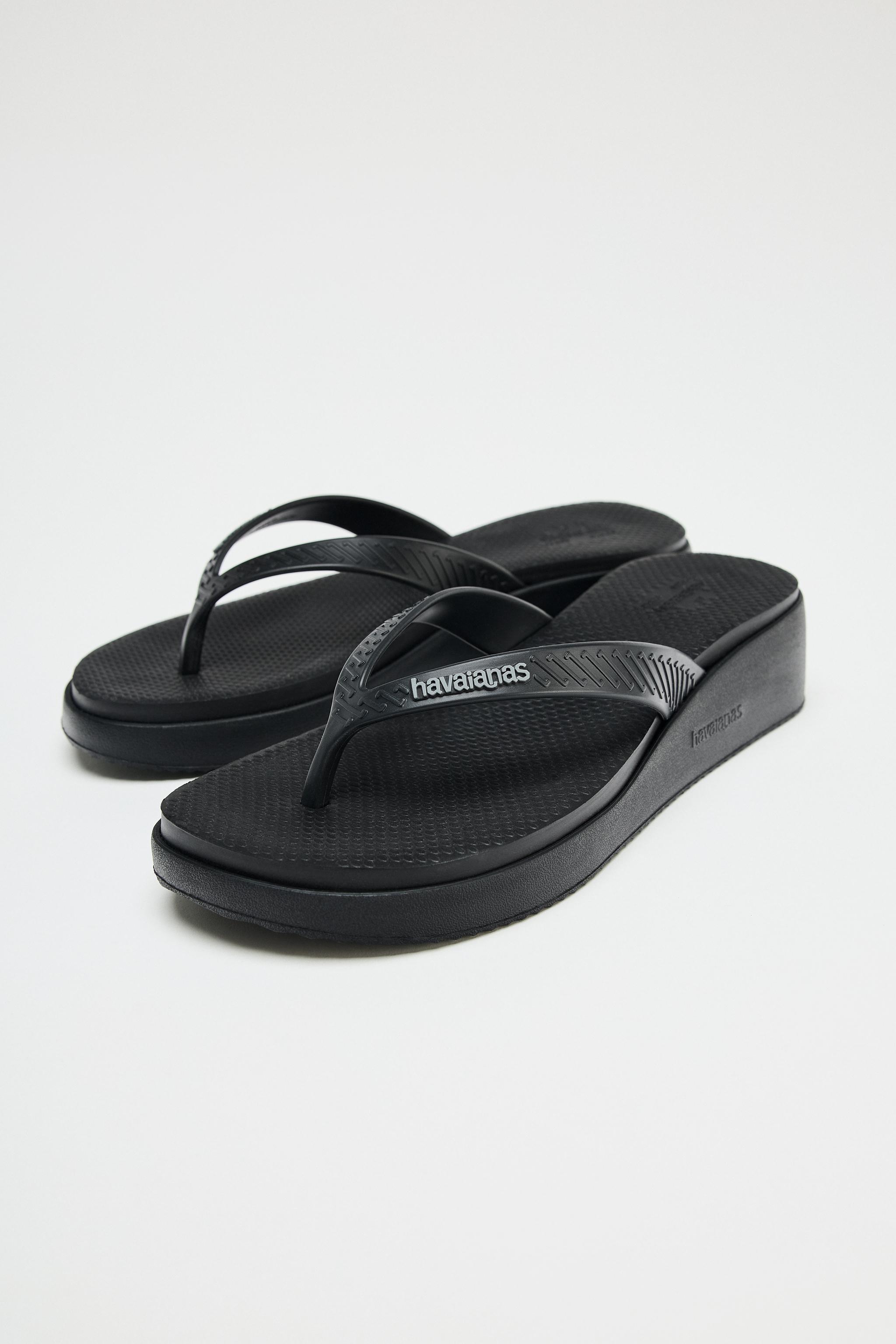 【ZARA】HAVAIANAS x ZARA サンダル ブラック | 5950/510/800 HAVAIANAS ® x ZARA サンダル - ブラウン | ZARA Japan / 日本