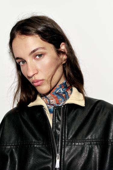 PAÑUELO CON SEDA ESTAMPADO PAISLEY - Azul de Zara - Imagen 0