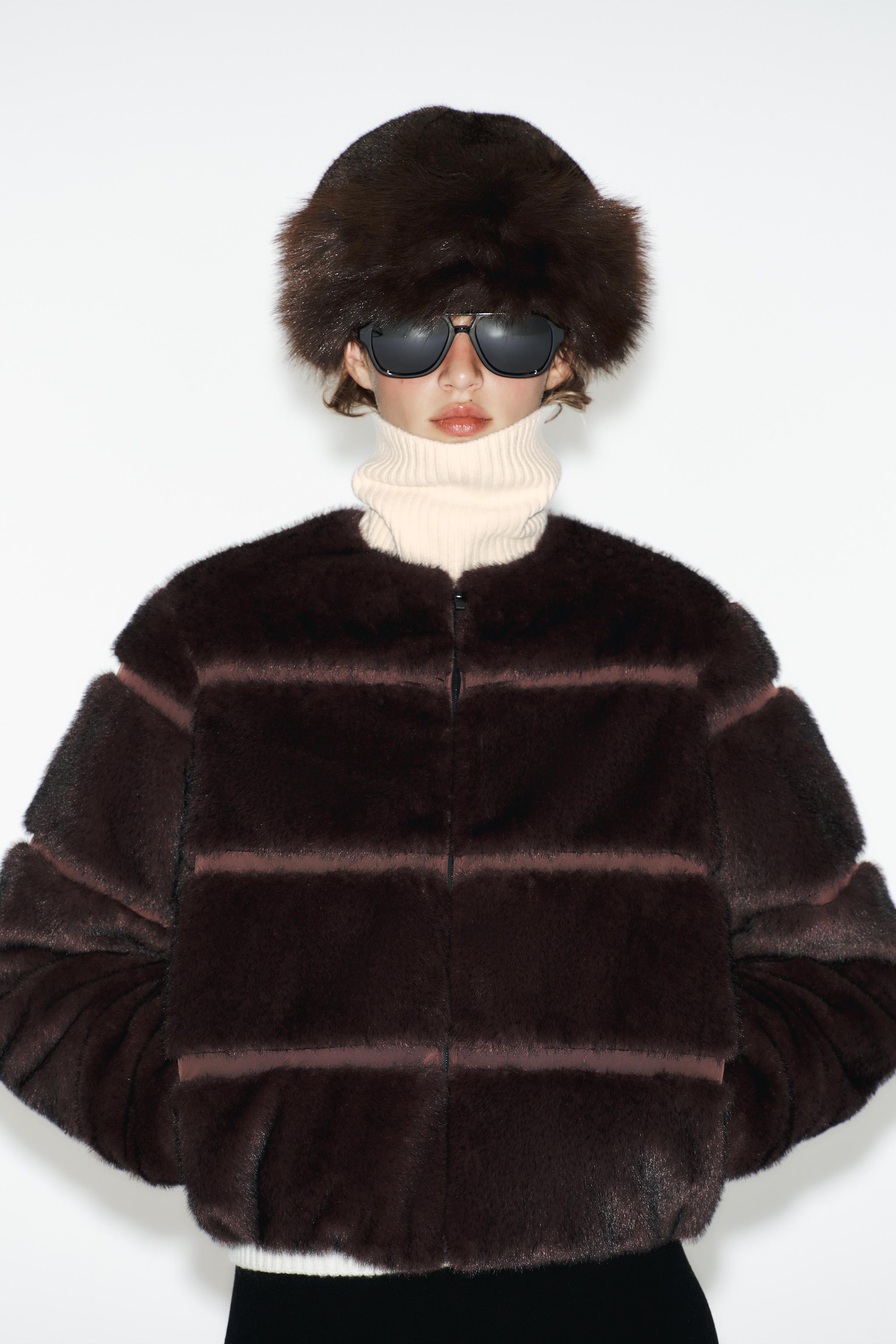SHORT FAUX FUR COAT HEIQ XREFLEX™ SKI COLLECTION