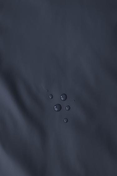 CIRÉ GOMMÉ DÉPERLANT EFFET MOUTON - Bleu marine de Zara - Image 8