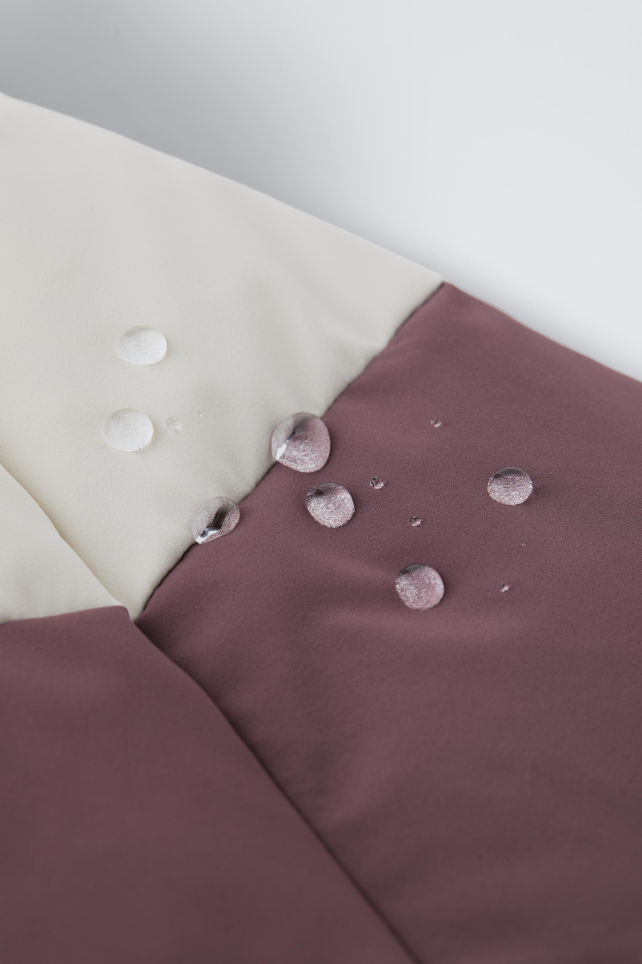 耐風・撥水加工 RECCO® システム搭載 スキーコレクション ダウン