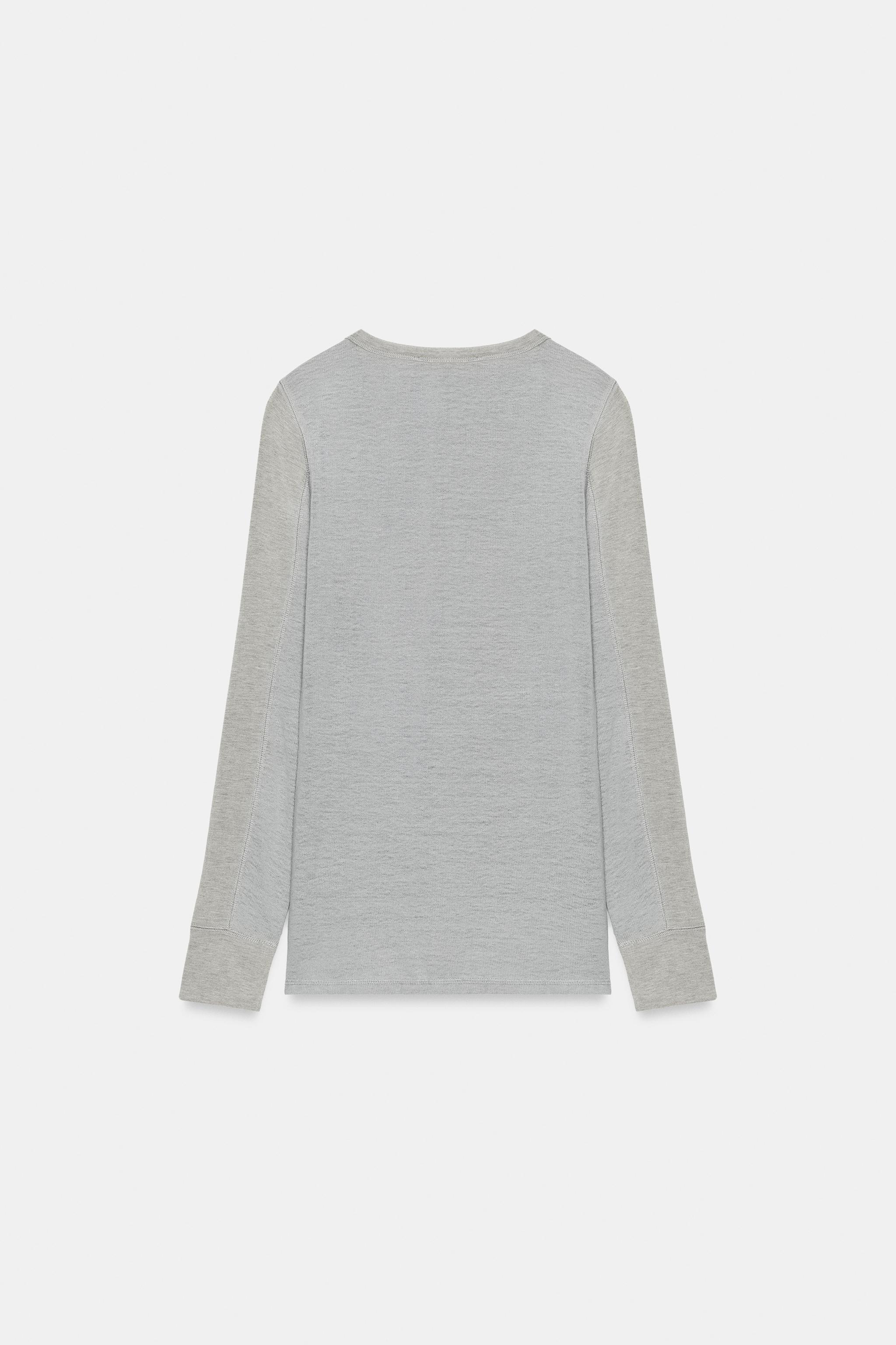 T-SHIRT COL EN V