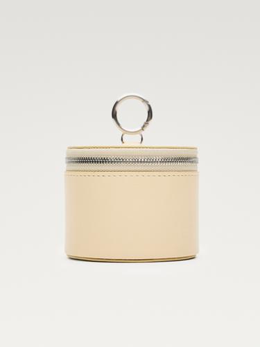 Bolso redondo joyas piel napa - Barquillo de Zara