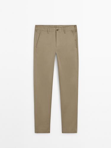 Pantalon slim avec coton - Marron clair de Zara