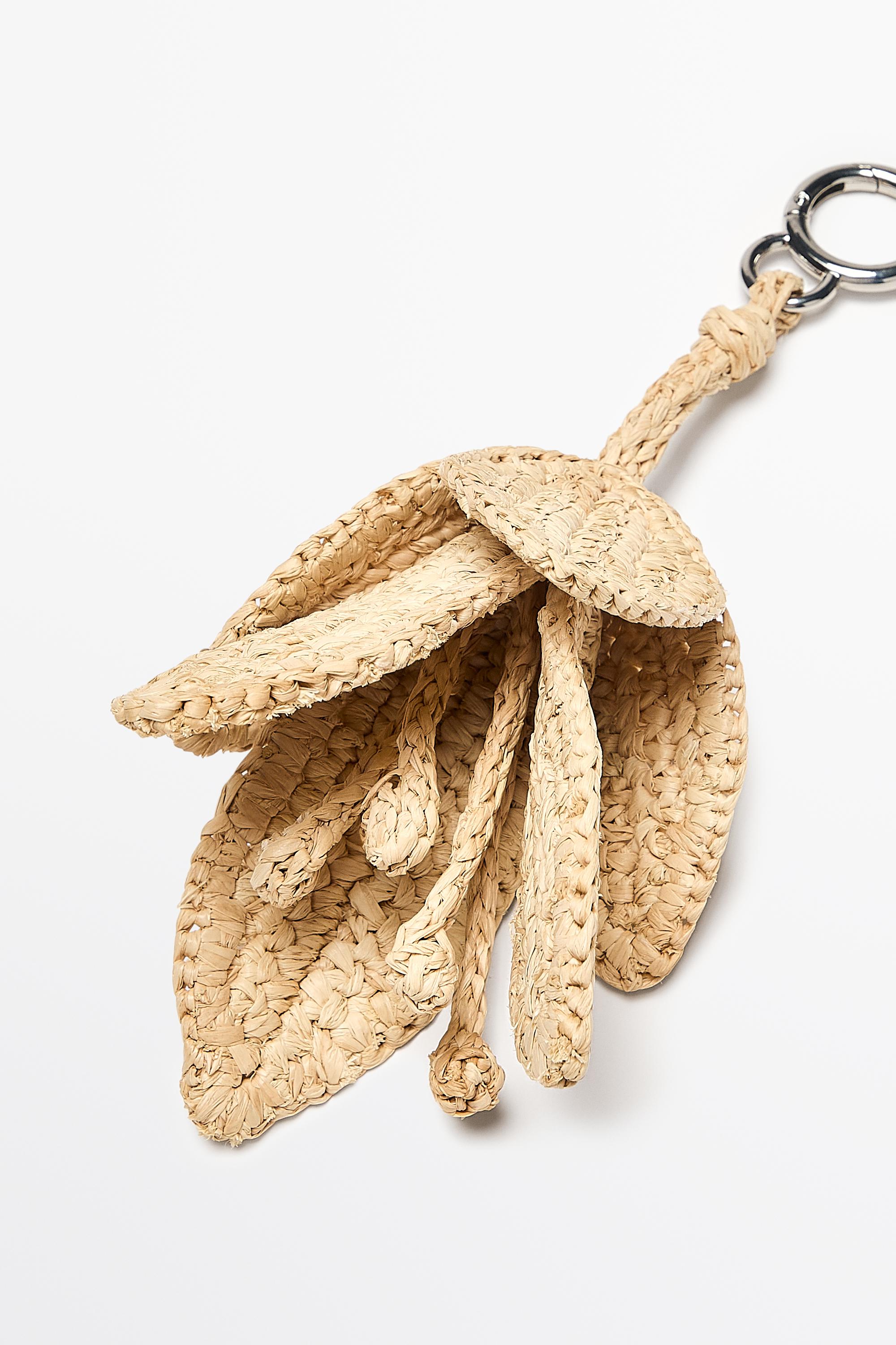 Raffia flower charm