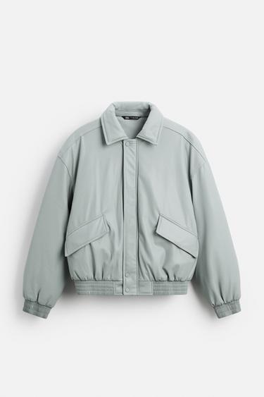 CAZADORA EFECTO PIEL - Azul claro de Zara