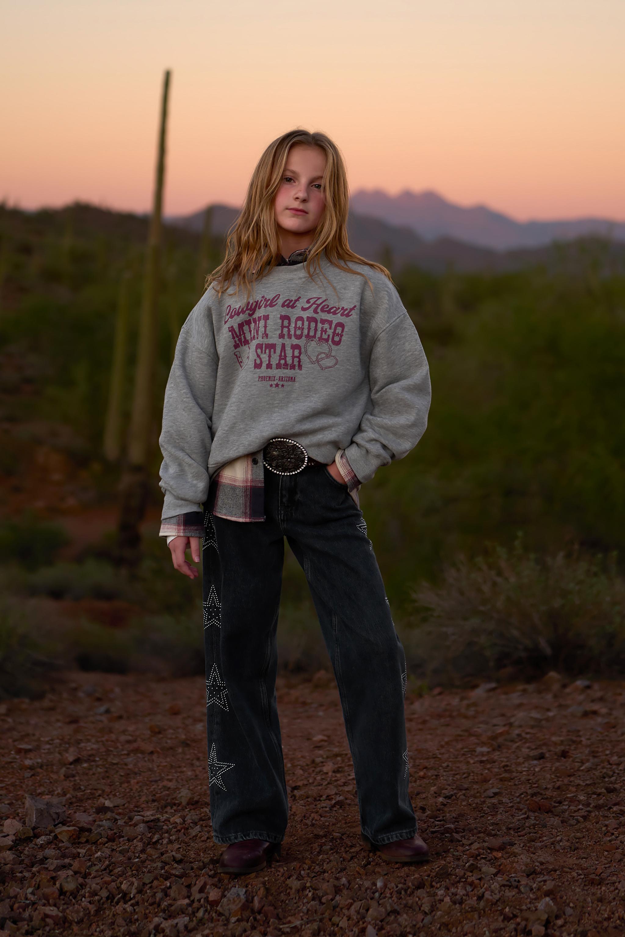 WIDE LEG JEANS WITH RHINESTONE STARS