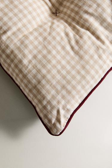 CHECK PET FLOOR CUSHION WITH PIPING - Light beige by Zara - Image 2