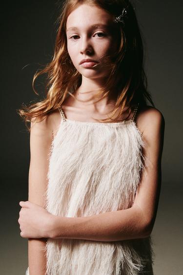 VESTIDO GLOBO FLECOS - Crudo de Zara