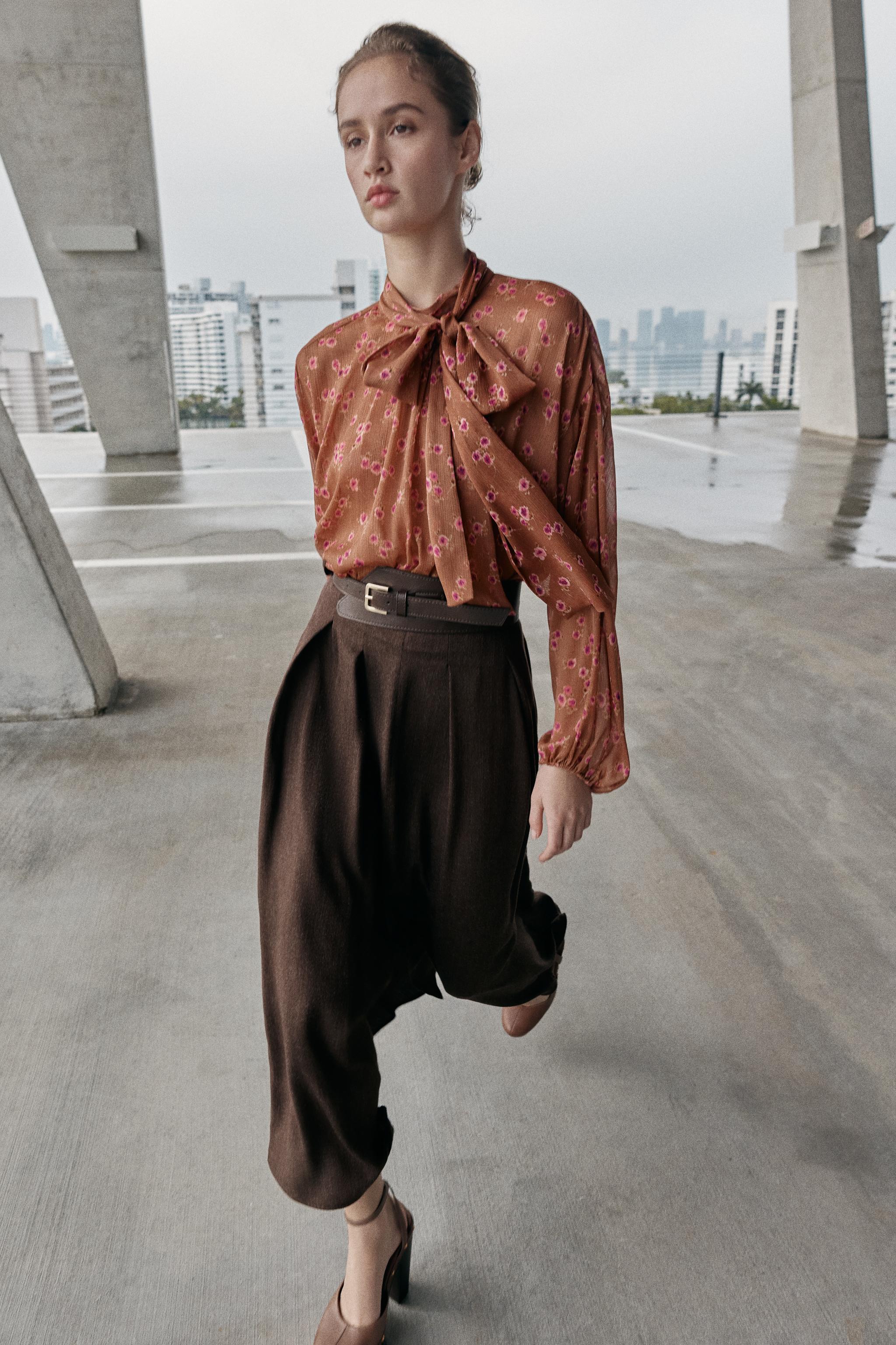 FİYONKLU DESENLİ GÖMLEK