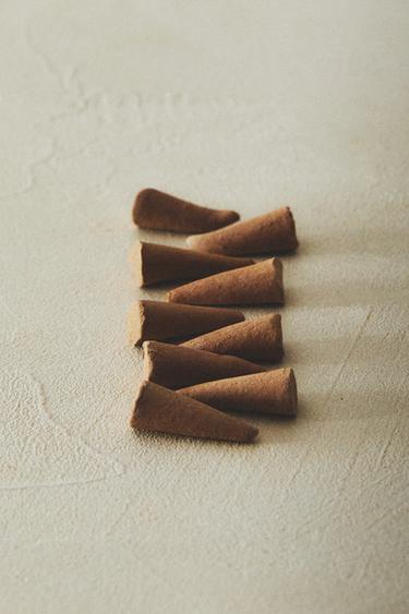 PACK OF SACRED WOODS SCENTED INCENSE CONES (PACK OF 10) - Oyster-white by Zara - Image 1