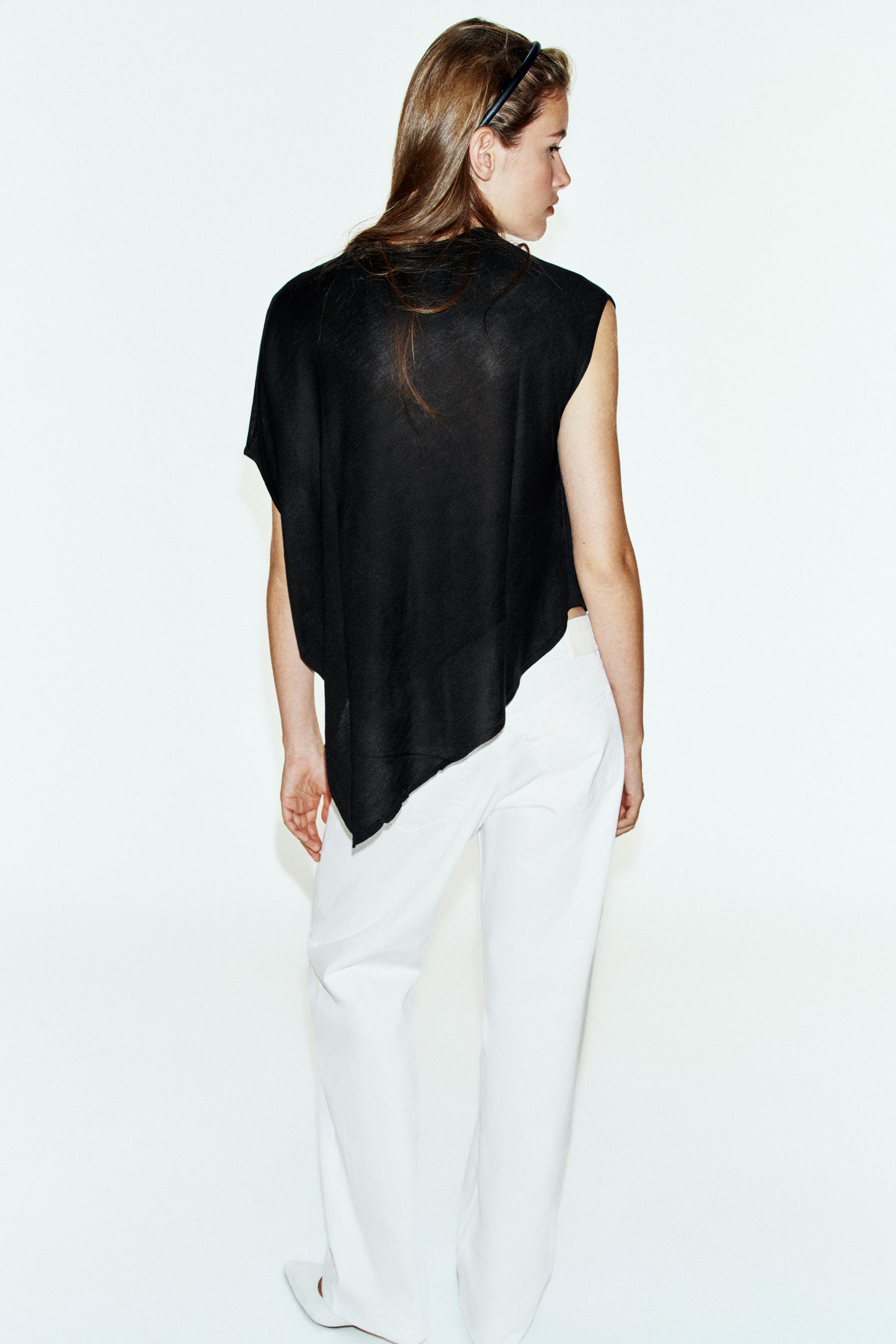 ASYMMETRIC KNIT TOP