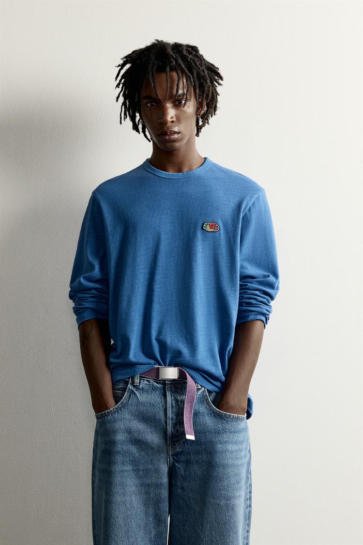 BASIC LONG SLEEVE FRUIT OF THE LOOM™ PATCH T-SHIRT