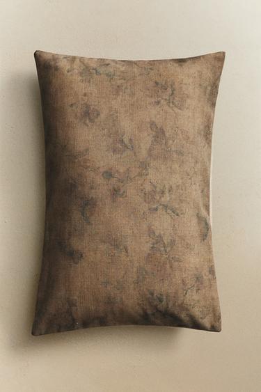 FLORAL CUSHION COVER - Pink by Zara