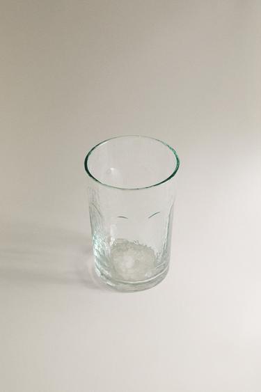 VERRE À SODA MARTELÉ - Transparent de Zara - Image 1