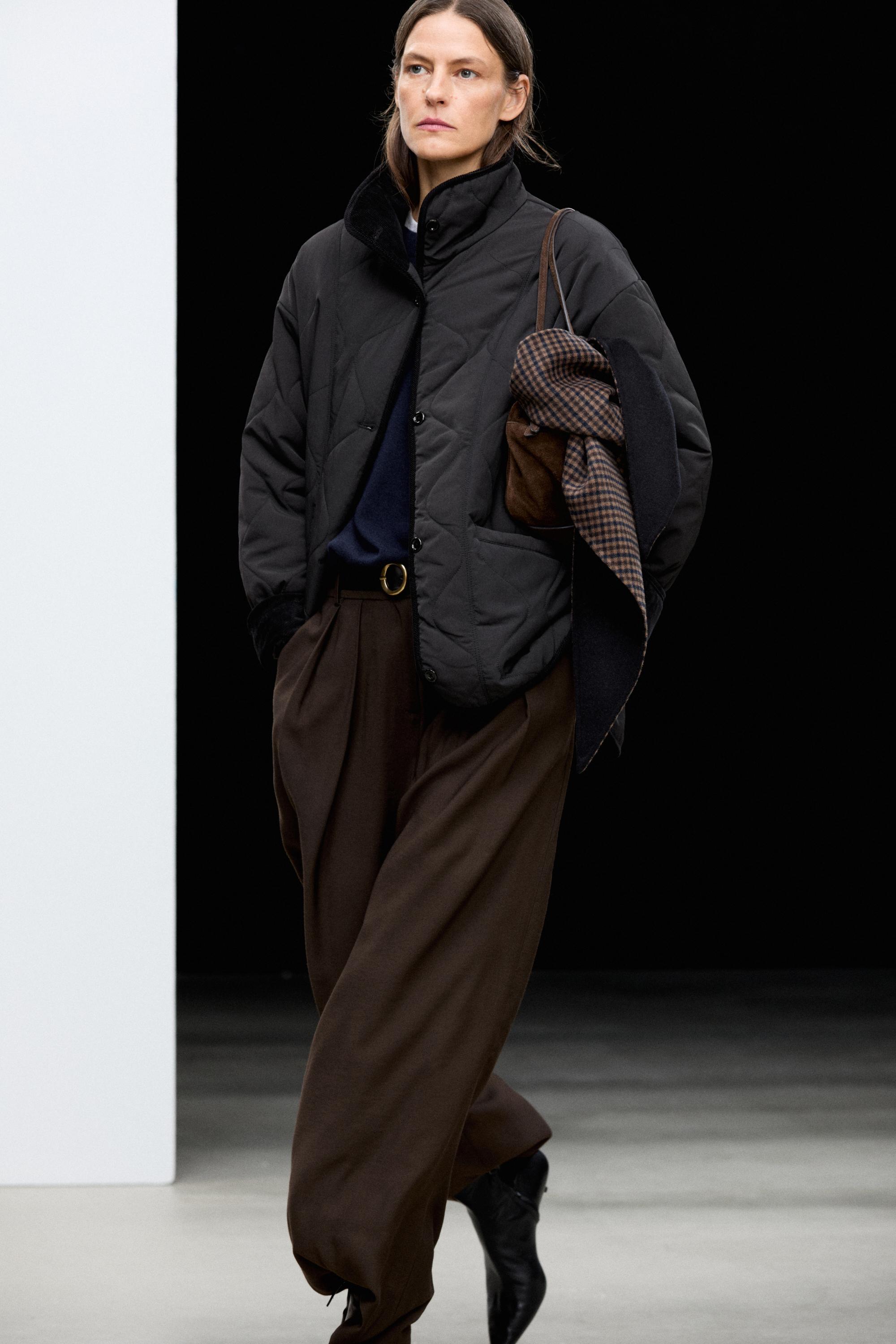 Jacket with wavy stitching detail
