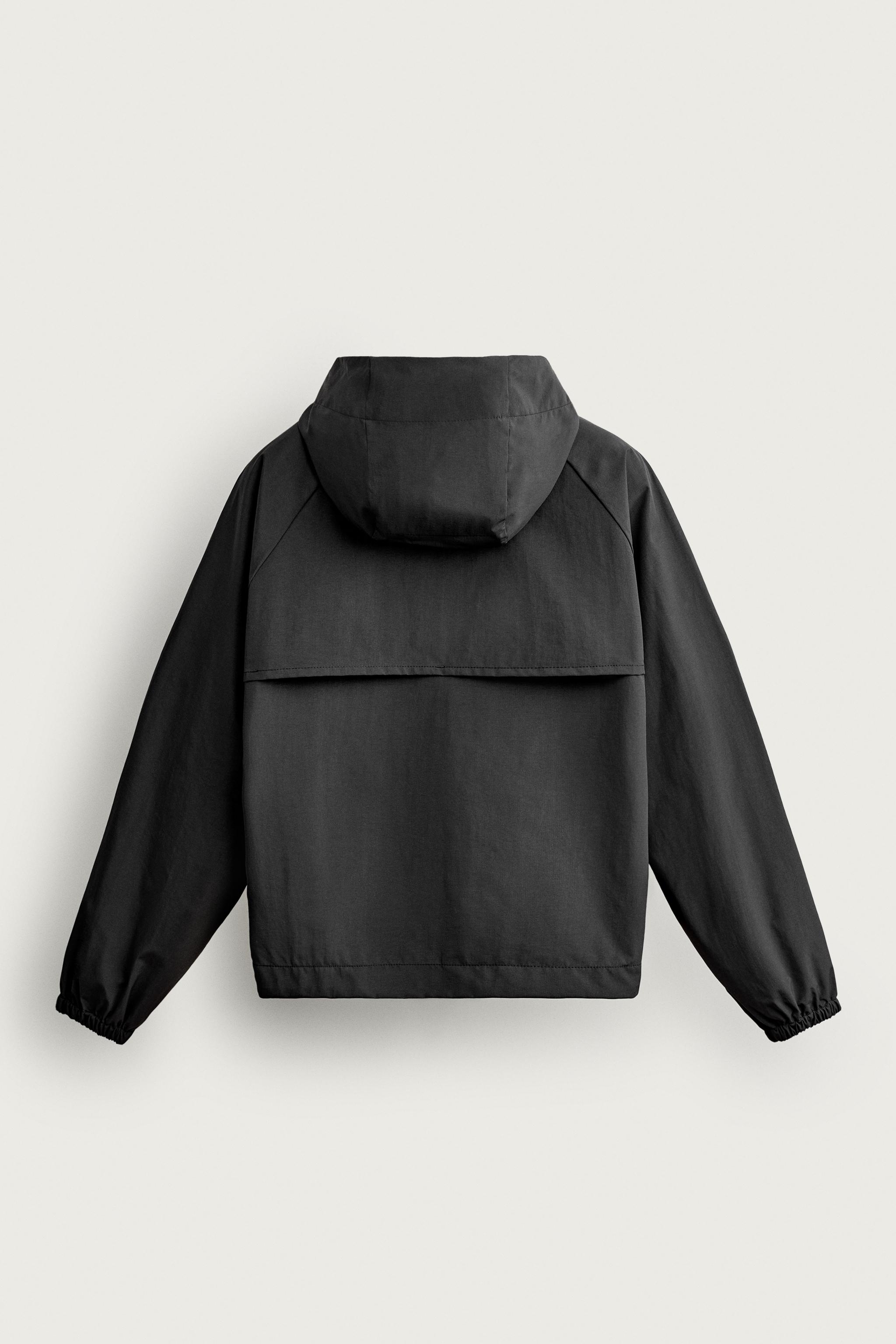 WATER-REPELLENT RELAXED FIT JACKET