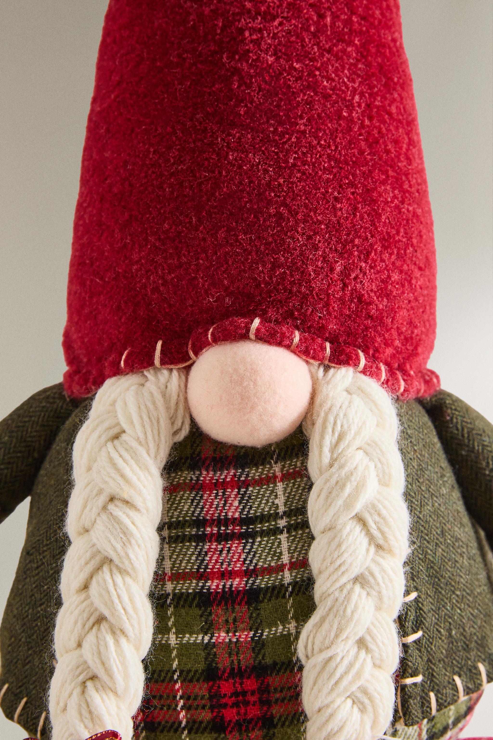 CHRISTMAS GNOME DOORSTOP