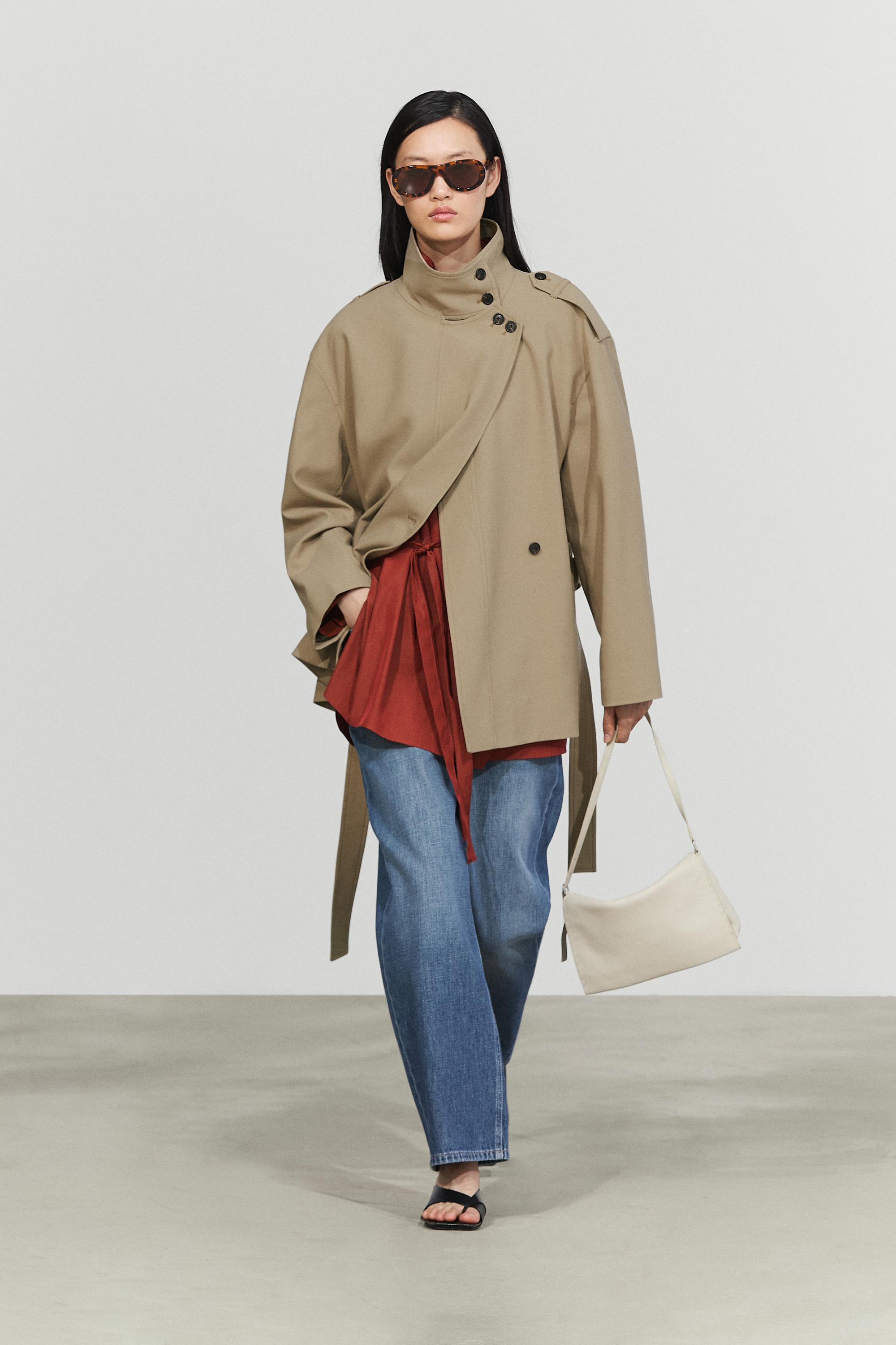 Mid-length belted trench coat — Beige