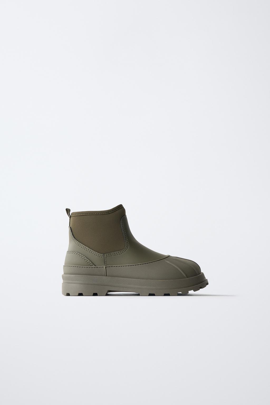 RUBBERISED CHELSEA BOOTS